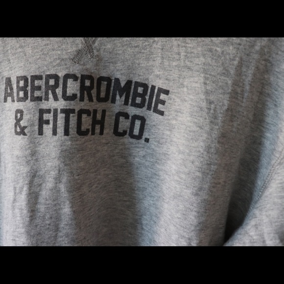 Like-new Long-sleeve Abercrombie & Finch Sweatshirt - Picture 4 of 4